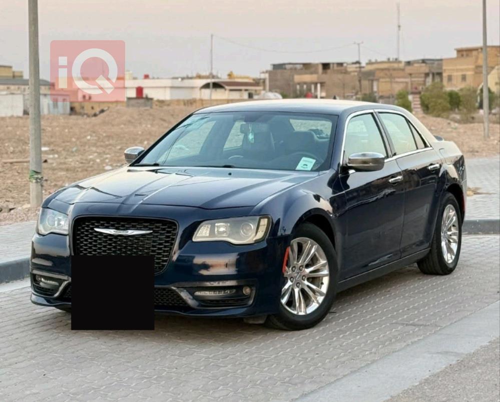 كرايسلر 300